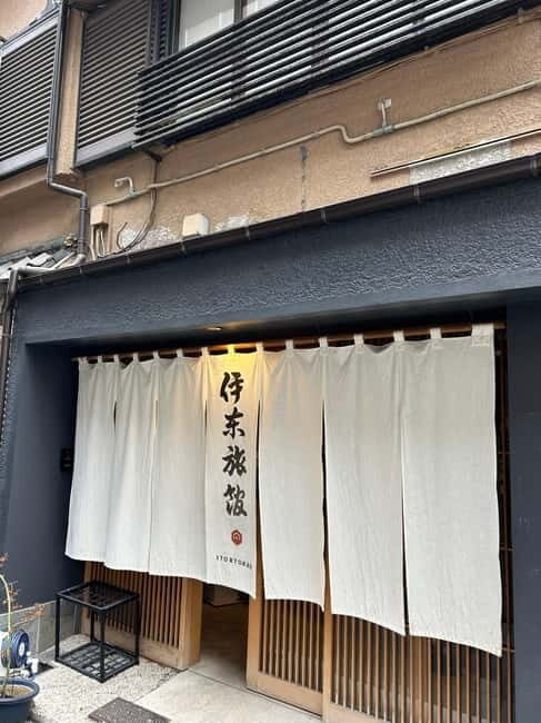 Tokyo: Ningyocho Districts Walking Tour - Nihonbashi: From Past to Present