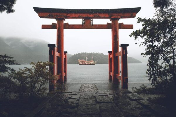 Tokyo: Onsen, Arts, and Nature Day Trip to Fuji and Hakone - Discovering Hakones Beauty
