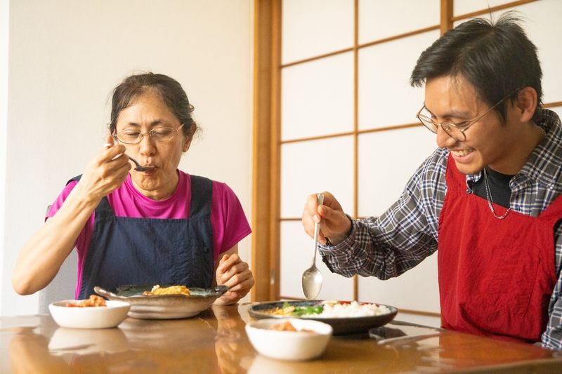 Tokyo Private Japanese Curry Class: Katsu or Veggie Curry - A home kitchen, not a restaurant demonstration