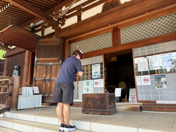 Tokyo: Private Ueno Historical & Local Tour (With Lunch) - Accessibility Considerations