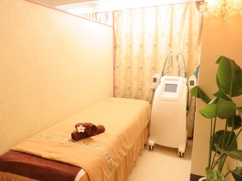 Tokyo Professional Body & Facial Care Privard Shinjuku (formerly Privado Shinjuku) - The 50-minute head and foot session