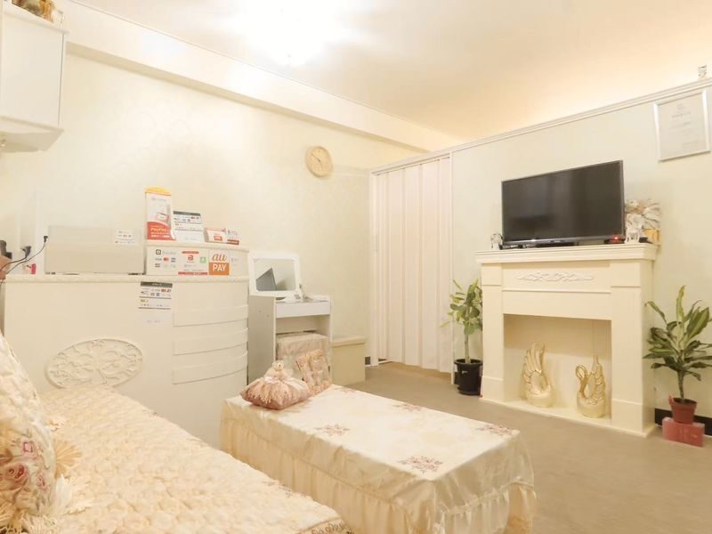 Tokyo Professional Body & Facial Care Privard Shinjuku (formerly Privado Shinjuku) - Longer treatments use different tools and techniques