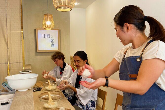 Tokyo: Rice Ball Making Class by an Expert - Who Would Enjoy This Experience?