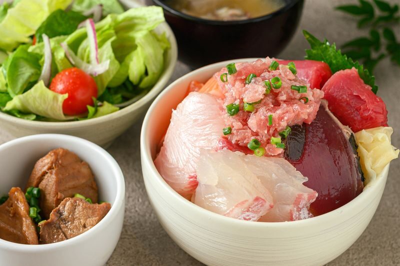 Tokyo Seafood Buffet Restaurant-Iroha & Tuna Filleting Show optional - Price, dietary needs and who should go