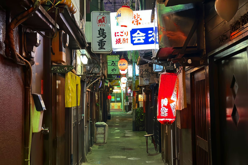Tokyo: Shibuya Food Tour: 13 Dishes at 3 Eateries - Who should book the Shibuya food tour