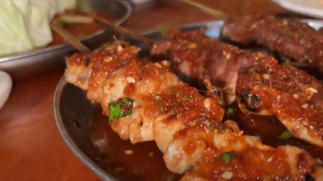 Tokyo: Shinjuku Bar Hopping Night Tour in Shinjuku - Experience Features