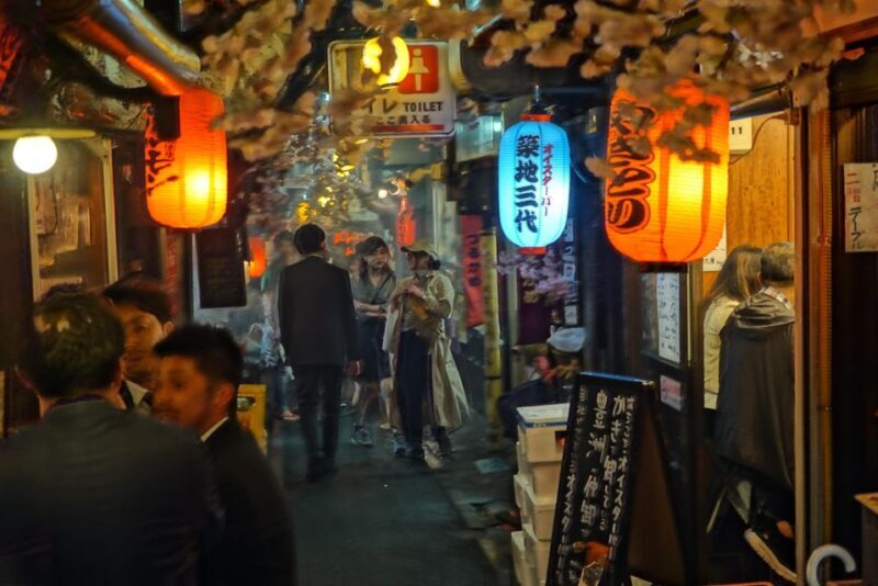 Tokyo: Shinjuku Bar Hopping with All-You-Can-Drink & Dinner - An In-Depth Look at the Tour Itinerary