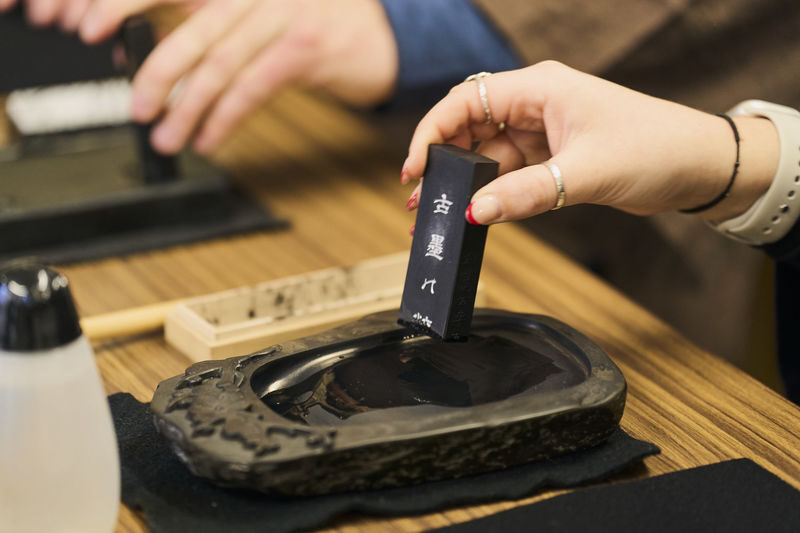 Tokyo: Shinjuku Calligraphy Workshop - Premium Package - From Shinjuku street to the eighth-floor studio