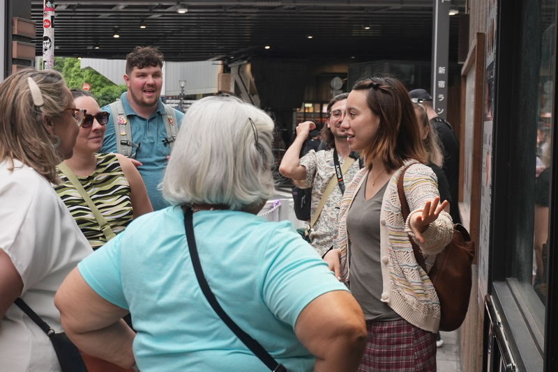 Tokyo Shinjuku: History, Culture & Hidden Alleys Walking Tour - Kabukicho and Golden Gai: context for the night streets