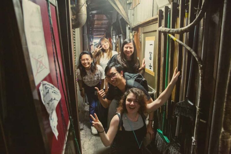 Tokyo: Shinjuku Izakaya and Golden Gai Bar Hopping Tour - Authenticity and Cultural Insights