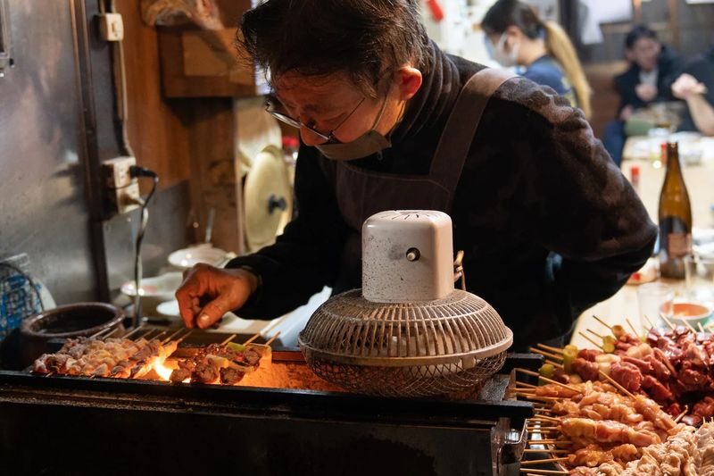 Tokyo: Shinjuku Local Bar & Izakaya Crawl Tour - Three hours across Shinjuku’s nightlife districts