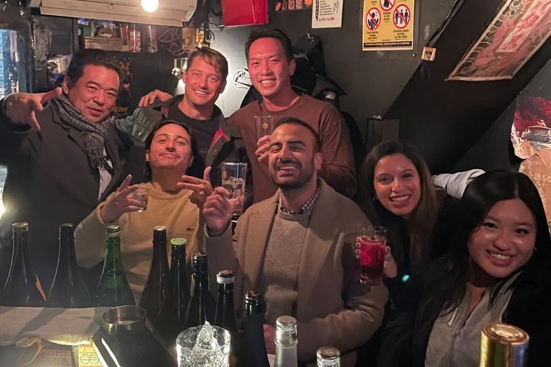 Tokyo: Shinjuku Local Bar & Izakaya Crawl Tour - Dinner in Kabukicho is part of the experience, not the price
