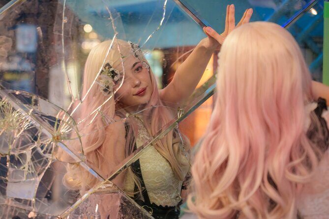 Tokyo Shinjuku Night Photo Tour with Pro Gota - FAQs