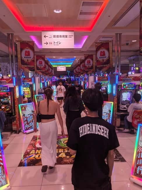 Tokyo Shinjuku : Private Walking Night Tour with Pachinko - Timing and Group Size