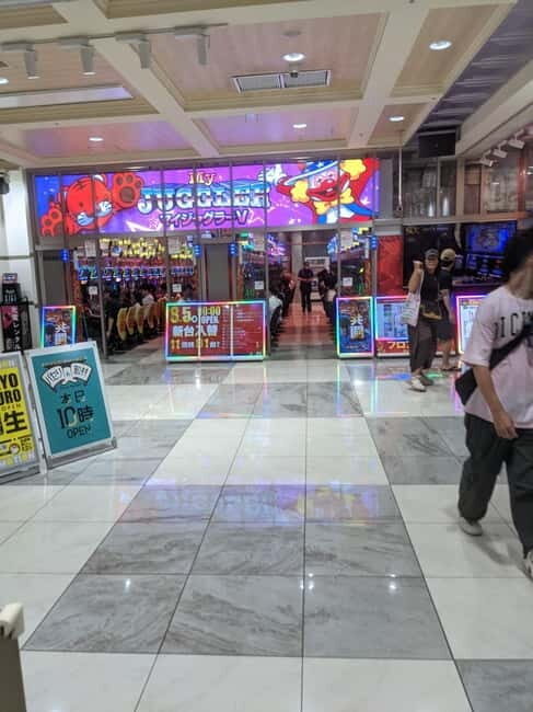 Tokyo Shinjuku : Private Walking Night Tour with Pachinko - Good To Know