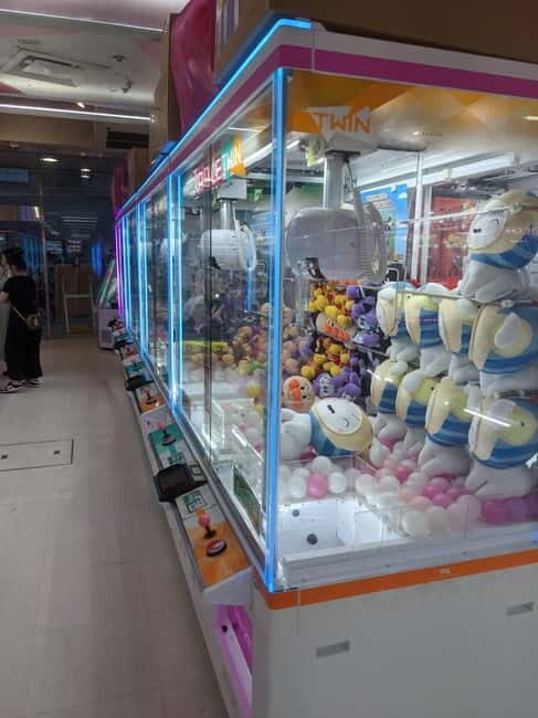 Tokyo Shinjuku : Private Walking Night Tour with Pachinko - Authenticity & Reviews