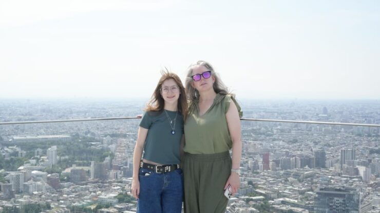 Tokyo: Shinjuku & Shibuya Historical Guided Photoshoot Tour - Itinerary Highlights