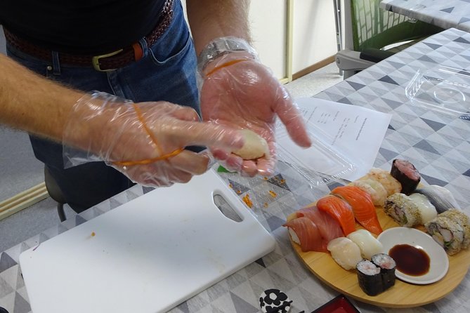 Tokyo: Small-Group Sushi-Making Class - Meeting Point and Transportation Options