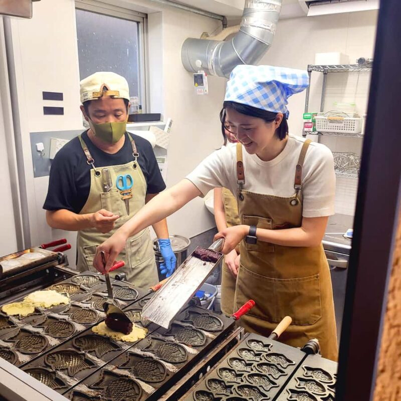 Tokyo: Taiyaki Making Workshop and Akasaka Walking Tour - What You Can Expect