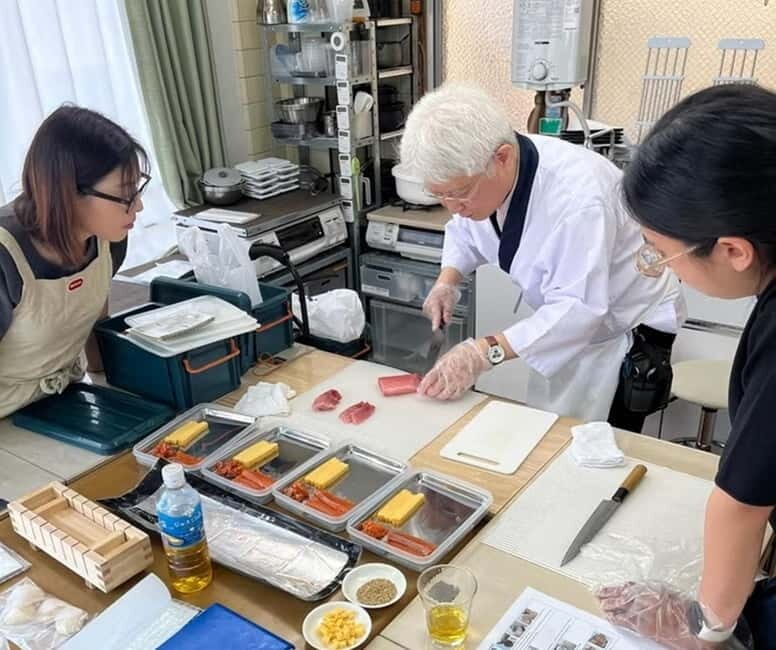 Tokyo: Toyosu Market Tour and Sushi Making Class - Tokyo: Toyosu Market Tour and Sushi Making Class