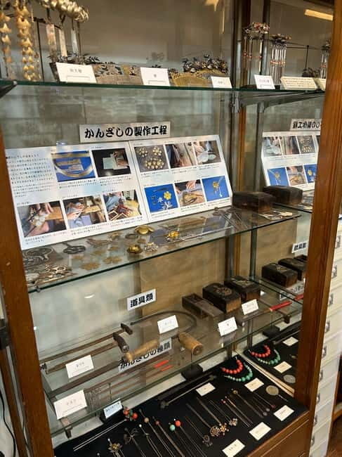 Tokyo : Traditional Creativity/Kanzashi, Zen, Letters & Tea - An In-Depth Look at the Tour