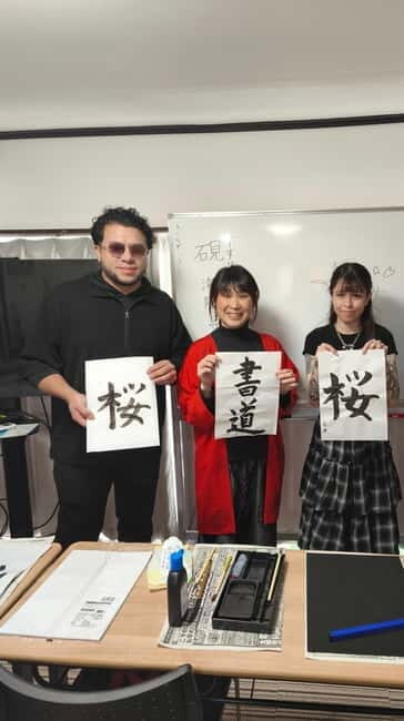 Tokyo: Traditional Japanese writing class - An In-Depth Look at the Experience  