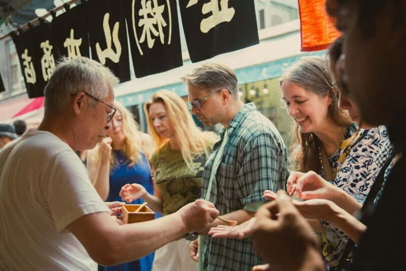 Tokyo : Tsukiji Fish Market Tour with Fresh Sashimi Tasting - Authenticity and Insider Tips from Reviewers