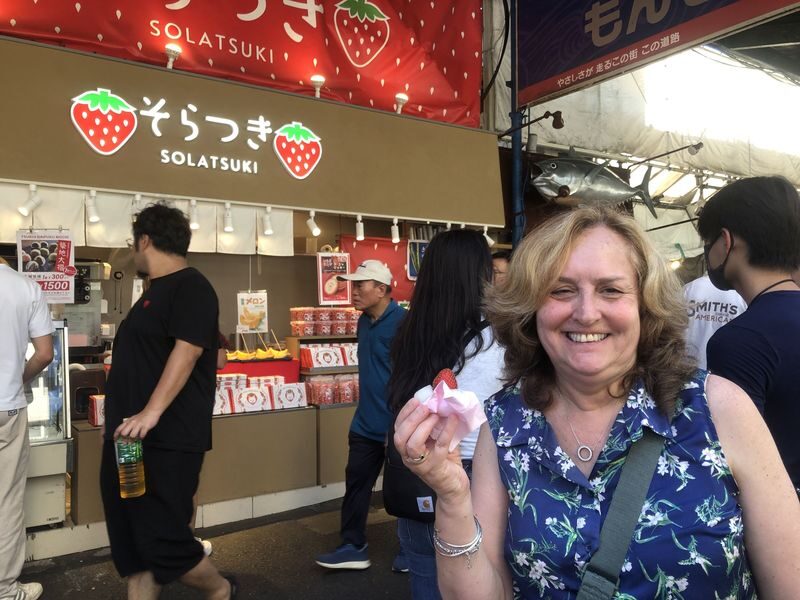 Tokyo Tsukiji Half-Day Private Food Tour - Start where the market makes sense