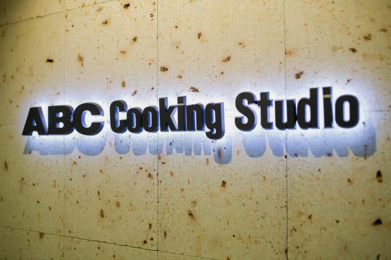 Tokyo: Tsukiji Market Walking Tour & Sushi Cooking Class - The Authentic Flavor of Tokyo’s Seafood & Sushi