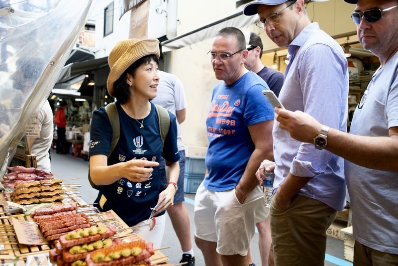 Tokyo Tsukiji Outer Market Half-Day Tour with Sushi Making - Starting at Tsukiji Hongan-ji Temple