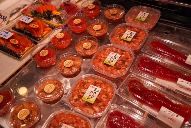 Tokyo: Tsukiji Sake Tasting Flight & Scallop Pairing - Duration, Group Size, and Practical Details