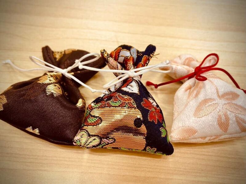 Tokyo Walking Tour: Tsukiji Market, Incense, Imperial Palace - Tokyo Walking Tour: Tsukiji Market, Incense, Imperial Palace – A Detailed Review