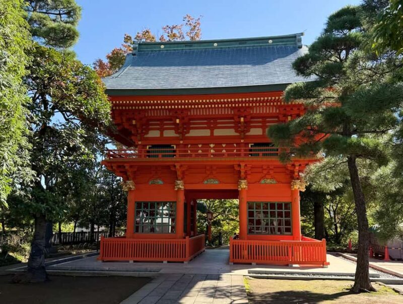 Tokyo Waseda Walk :A Hidden Shrine, Temple & Literary Garden - Literary Tokyo and Artistic Corners