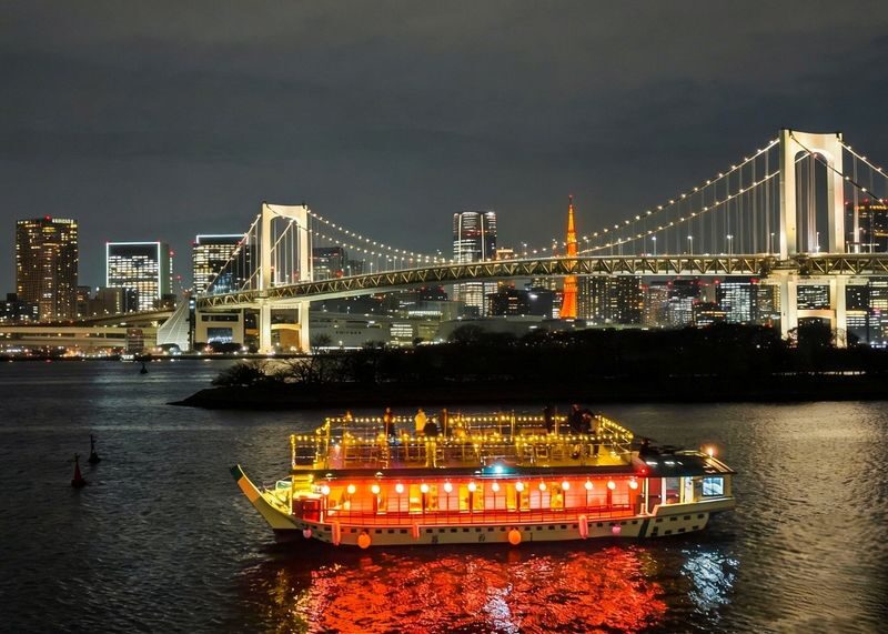 Tokyo Yakatabune Cruise: Sukiyaki Cuisine, Show Performance, and Tokyo Tower Sightseeing Plan - Quick take: what makes this cruise different