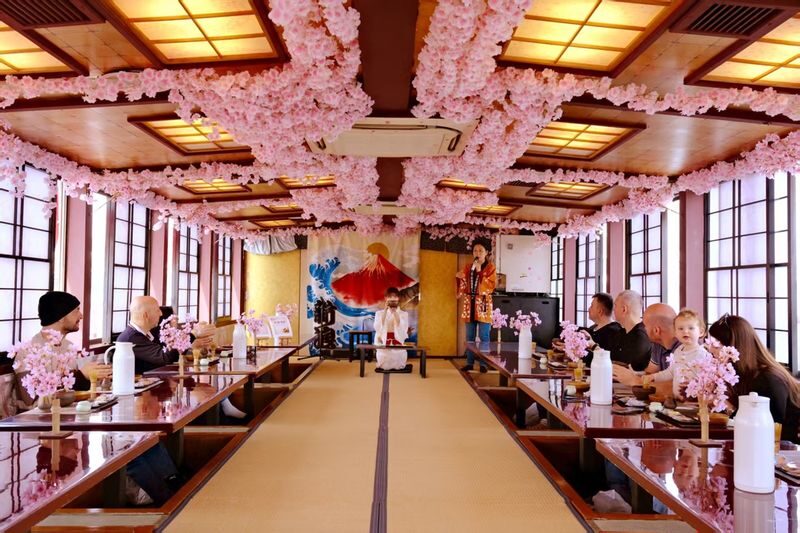 Tokyo Yakatabune Dinner Cruise: 400 Years of Edo Tradition & Odaiba Views - Tokyo Bay views from the open-air deck