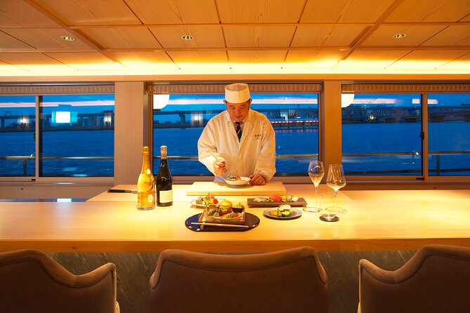 Tokyo: Yakatabune Private Lunch/Dinner Cruise - Food Is NOT Included for Infant Fee