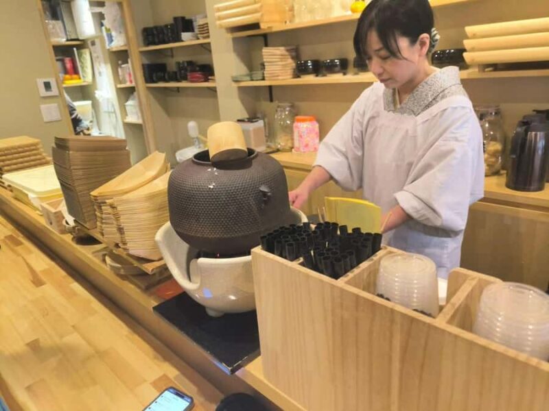 Tokyo: Yanaka and Nippori Food Tour with Local Guide - Who Should Consider This Tour?