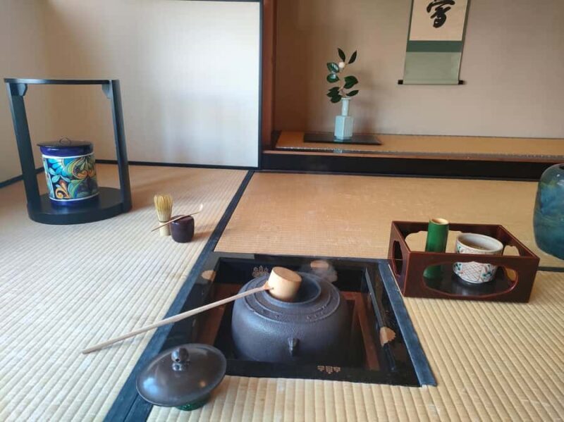 Tokyo:Private Tea Ceremony (Matcha & Wagashi) in Shinjuku - Tasting the Tea and Wagashi