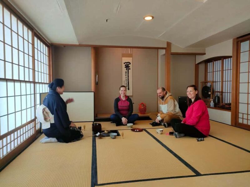 Tokyo:Private Tea Ceremony (Matcha & Wagashi) in Shinjuku - Good To Know
