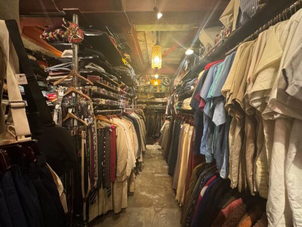 Tokyos Neighborhood Digs: Coffee, Records & Vintage Vibes - Frequently Asked Questions