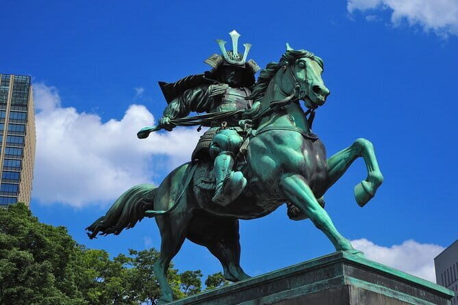 Tokyo's Only Tattoo Friendly traditional bathhouse + Ramen Tour! - The Sum Up