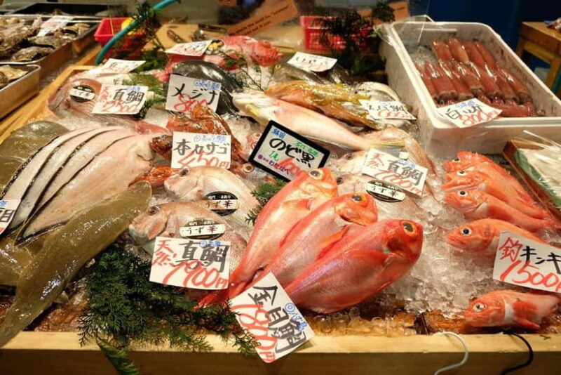 Tokyos Tsukiji Fish Market: Tastings, Culture & Shrine Tour - Tasting and Cultural Highlights