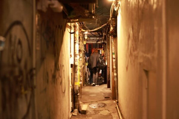 Tokyo:Shinjuku Goldengai Portlait Photo Tour - The Charm of Shinjuku Golden Gai
