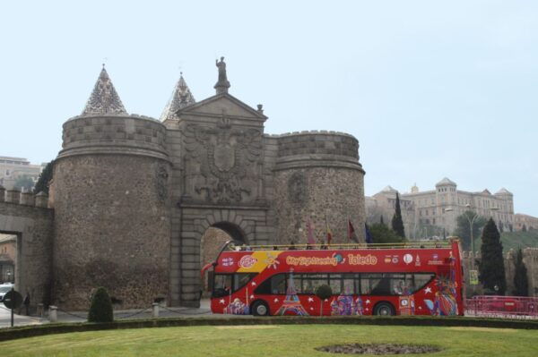 Toledo: Hop-On Hop-Off Bus Tour, Walking Tour & Alcazar - Tour Schedule