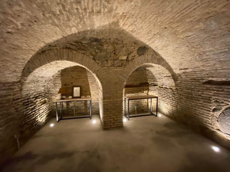 Toledo Magical, the Original Night Route: Mystery, Curiosities, and Secrets - Exploring the Legends and Secrets