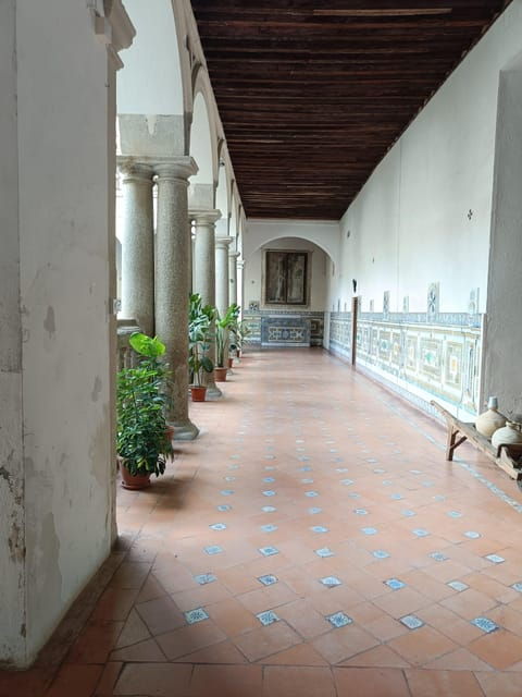 Toledo: Marzipan Convent Route With Tasting and Wine - Visiting the Convent of the Comendadoras of Santiago