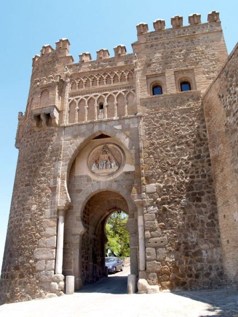 Toledo: Private Monuments Walking Tour With Monument Entry - Practical Information for Booking and Exploring Toledo