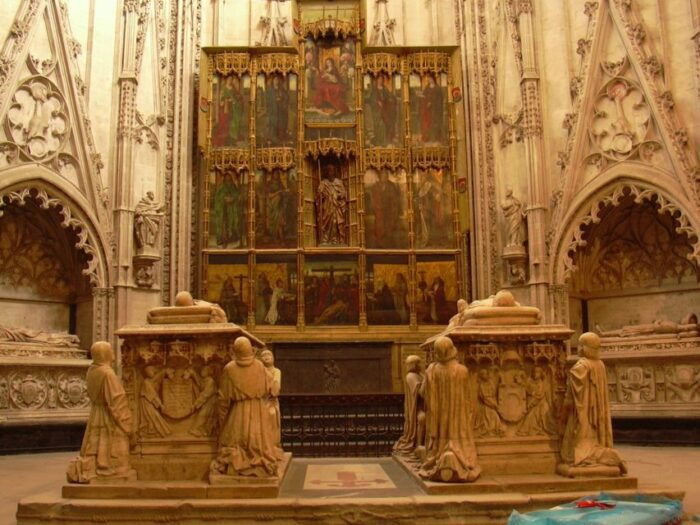 Toledo: Private Monuments Walking Tour With Monument Entry - Common Questions