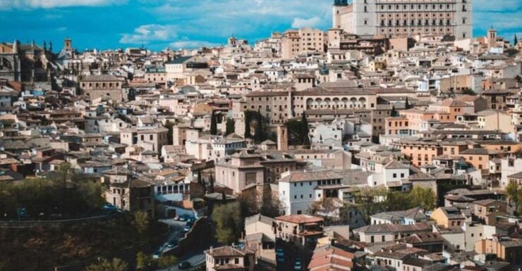 Toledo: Private Tour With an Official Guide - Tour Highlights