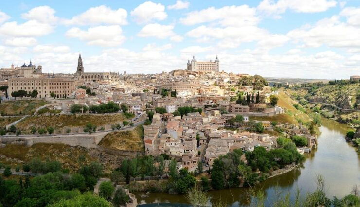 TOLEDO: Private Tour With Official Guide - Guided Tour Details